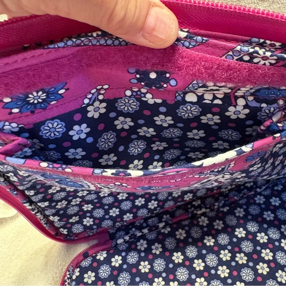 Vera Bradley Boysenberry Pink Paisley Quilted Carrying Case Sleeve 17” Laptop